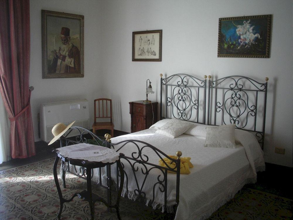ريبوسْتو B&B Di Charme Camelie Palazzo Nicotra المظهر الخارجي الصورة