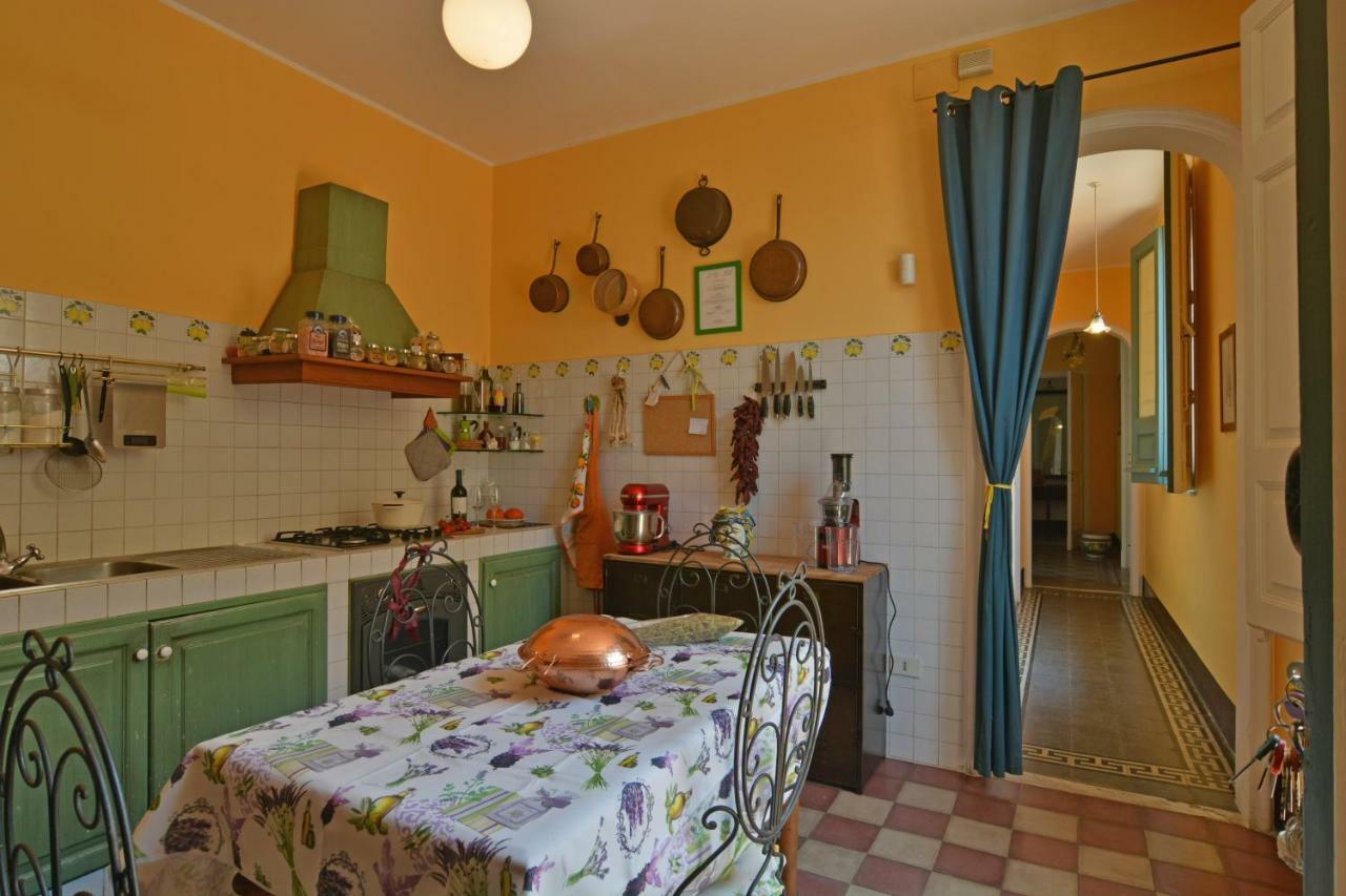 ريبوسْتو B&B Di Charme Camelie Palazzo Nicotra المظهر الخارجي الصورة