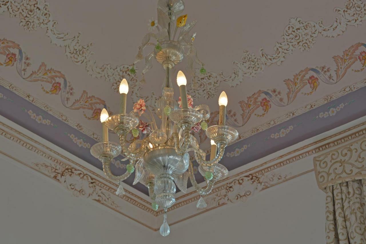 ريبوسْتو B&B Di Charme Camelie Palazzo Nicotra المظهر الخارجي الصورة