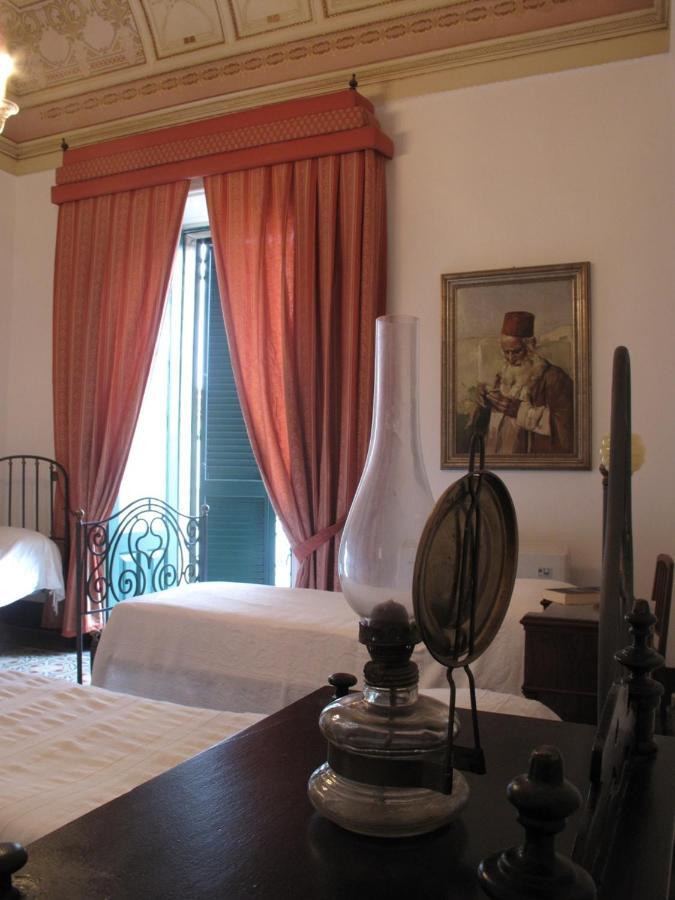 ريبوسْتو B&B Di Charme Camelie Palazzo Nicotra المظهر الخارجي الصورة